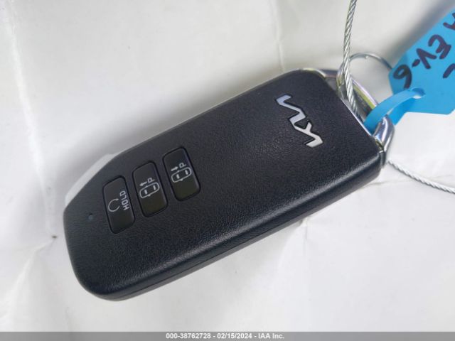 KNDC3DLC7N5053032 KIA Ev6 Wind