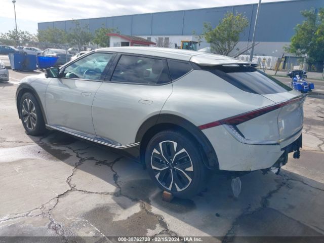 KNDC3DLC7N5053032 KIA Ev6 Wind