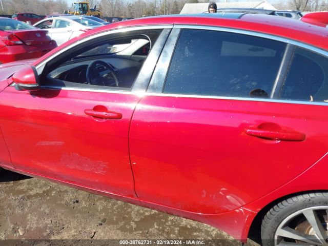 SAJAK4BV3HA960757 Jaguar Xe 35t Prestige