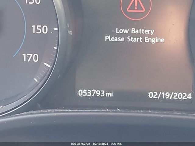 SAJAK4BV3HA960757 Jaguar Xe 35t Prestige