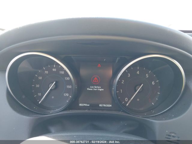 SAJAK4BV3HA960757 Jaguar Xe 35t Prestige
