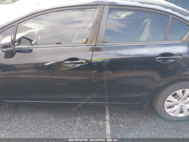 2012 HONDA CIVIC LX VIN: 2HGFB2F5XCH590292
