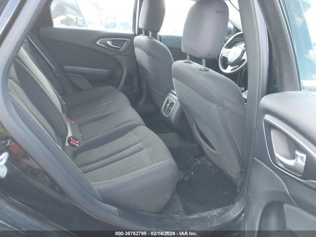 Chrysler 200 Limited 2015 1C3CCCAB6FN676488 Image 8