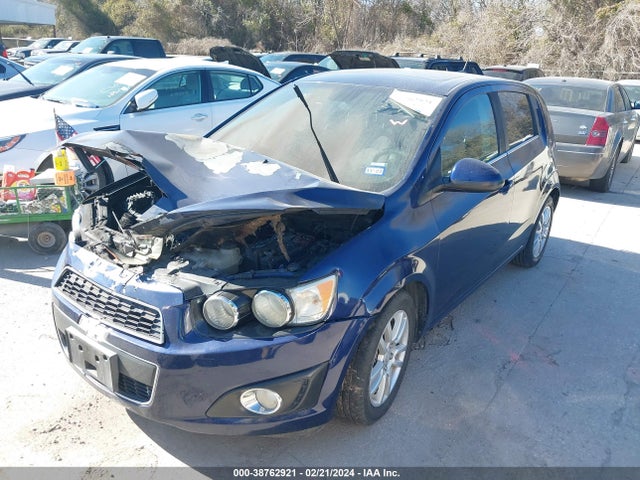 Chevrolet Sonic Lt Auto 2014 1G1JC6SB3E4197753 Image 2