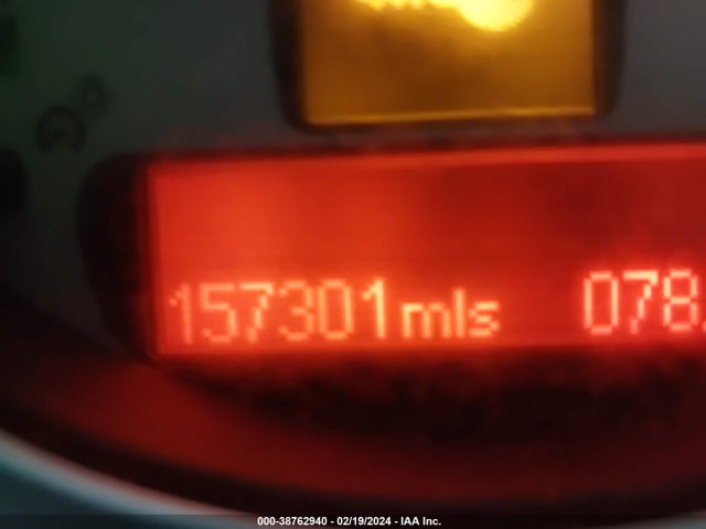 2010 MINI COOPER WMWMF3C57ATU76607 Photo 6