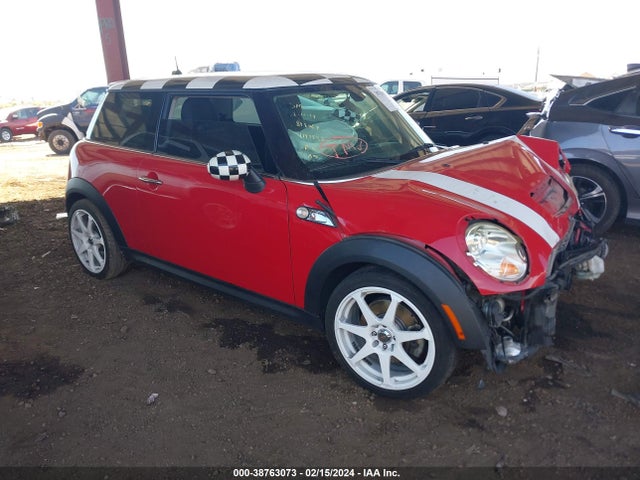 2007 MINI COOPER S WMWMF73537TL85575 Photo 0