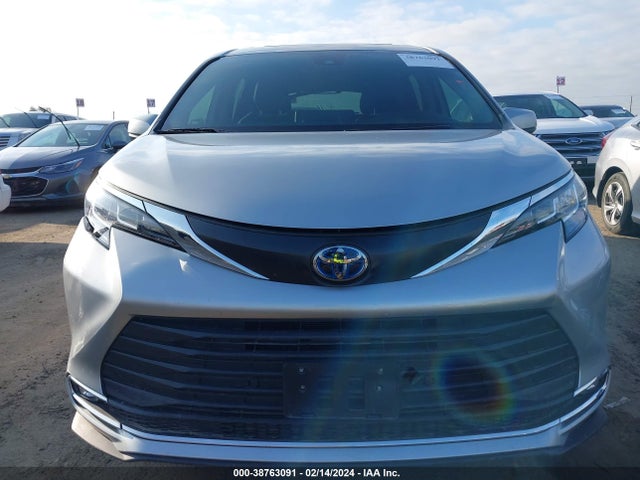 2021 TOYOTA SIENNA XLE VIN: 5TDYRKEC9MS062930