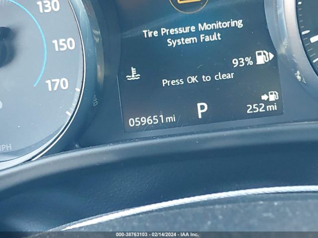 2017 JAGUAR XE SAJAR4BG9HA948478 Photo 6