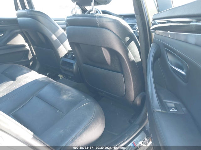 BMW 535i Xdrive 2015 WBA5B3C53FD539980 Image 8