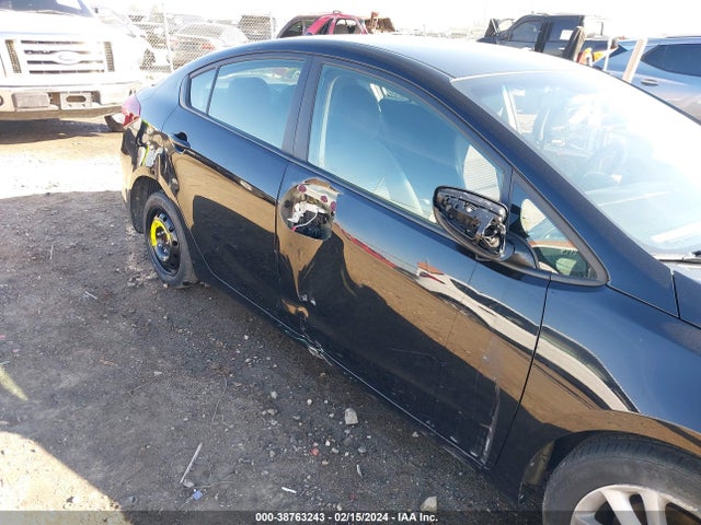 KIA FORTE LX 2017 3KPFL4A79HE128860 Image 6