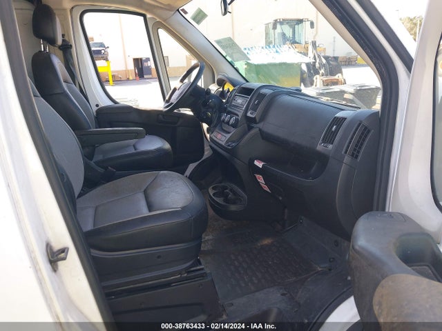 3C6TRVAG9HE526469 RAM Promaster 1500 Low Roof 136 Wb