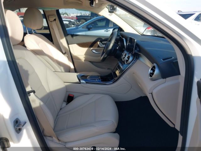 W1N0G8DB5MV324018 Mercedes-Benz Glc 300 Suv