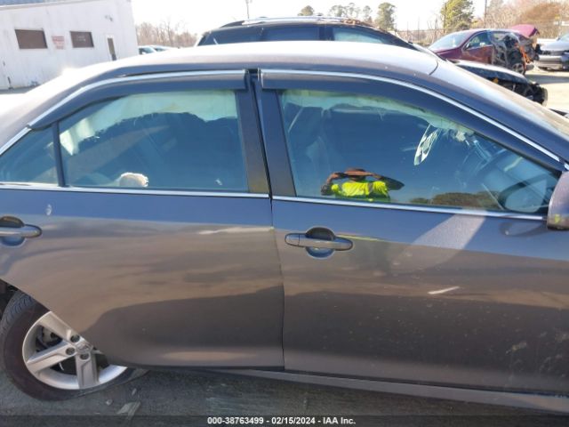 4T1BF1FKXEU333050 Toyota CAMRY SE