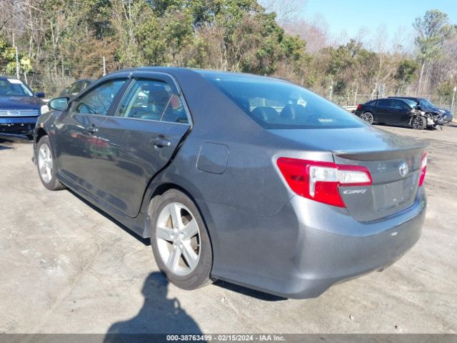 4T1BF1FKXEU333050 Toyota CAMRY SE