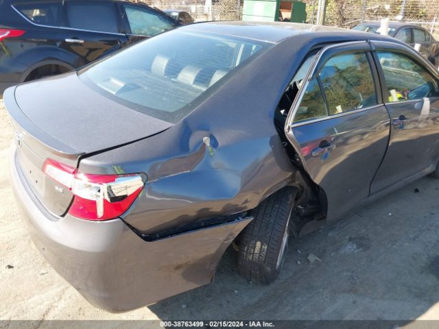 4T1BF1FKXEU333050 Toyota CAMRY SE