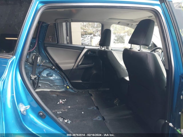 Toyota Rav4 Xle 2016 JTMRFREV4GD184103 Image 8