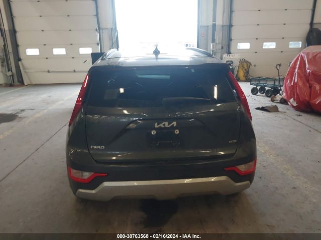 KNDCP3LE2R5137040 KIA NIRO LX