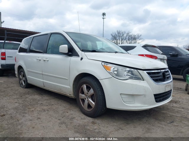 2010 VOLKSWAGEN ROUTAN SE VIN: 2V4RW3D10AR294376