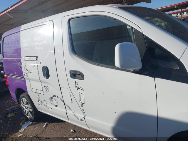 Nissan NV200 SV 2019 3N6CM0KN7KK706675 Image 13