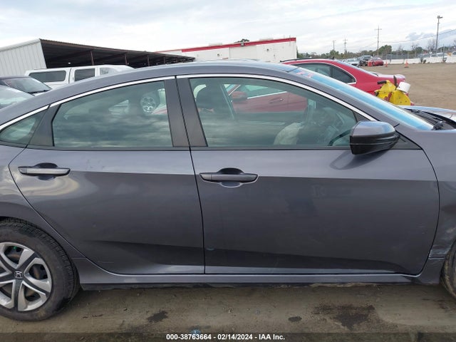 Honda Civic 2017 2HGFC2F52HH566721 Image 26