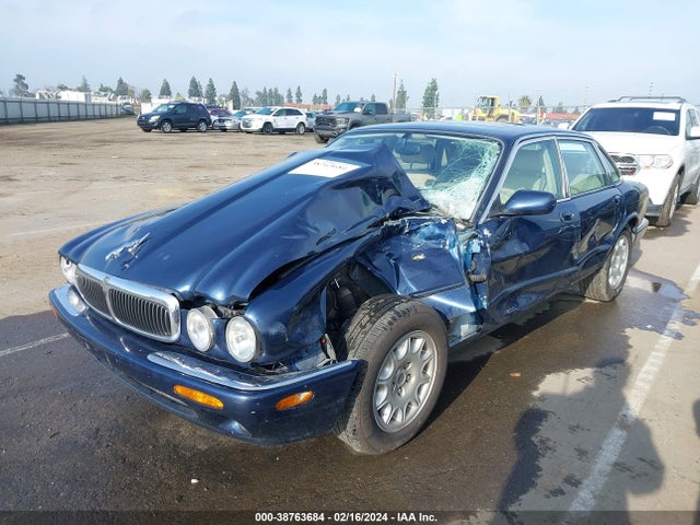1998 JAGUAR XJ8 SAJHX1243WC842120 Photo 1
