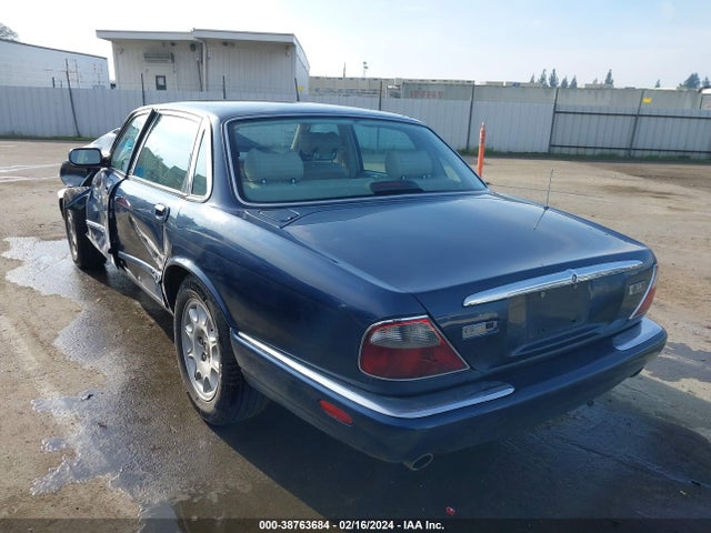 1998 JAGUAR XJ8 SAJHX1243WC842120 Photo 2