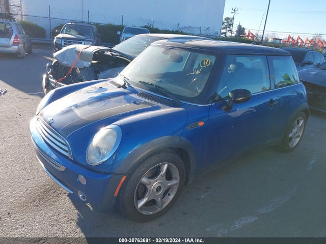 2006 MINI COOPER WMWRC33596TK67777 Photo 1