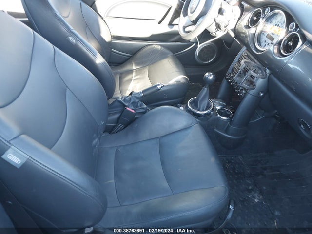 2006 MINI COOPER WMWRC33596TK67777 Photo 4