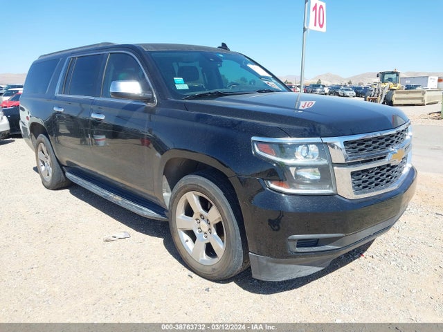 Chevrolet Suburban 1500 Lt 2015 1GNSCJKC9FR700737 Image 1