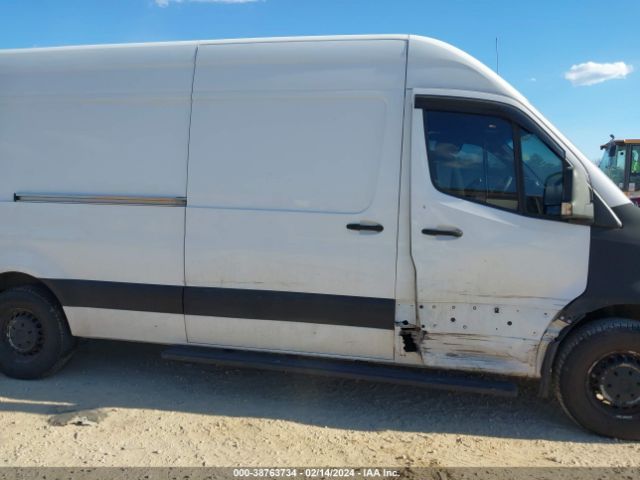 W1W4ECHY9LT038283 Mercedes-Benz Sprinter 2500 High Roof V6