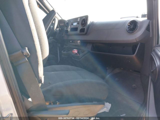 W1W4ECHY9LT038283 Mercedes-Benz Sprinter 2500 High Roof V6
