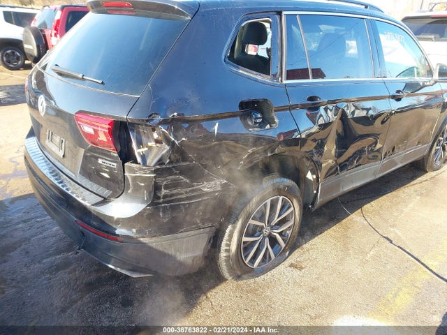 3VV2B7AX2KM190702 Volkswagen Tiguan 2.0t Se/2.0t Sel/2.0t Sel R-line/2.0t Sel R-line Black