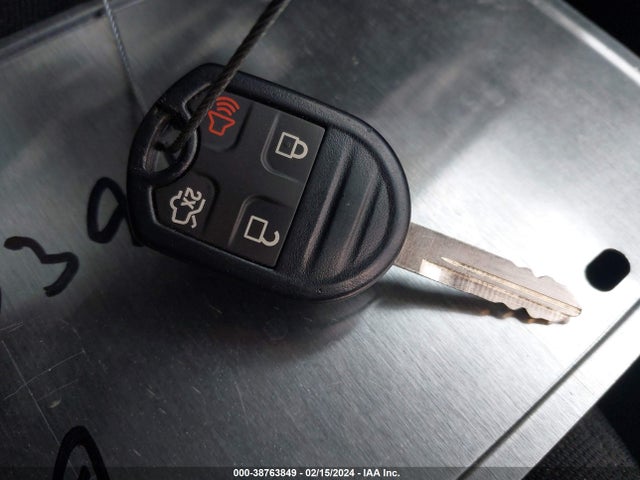 Ford MUSTANG GT 2014 1ZVBP8CF1E5263219 Image 11