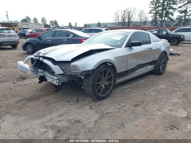 Ford MUSTANG GT 2014 1ZVBP8CF1E5263219 Image 2