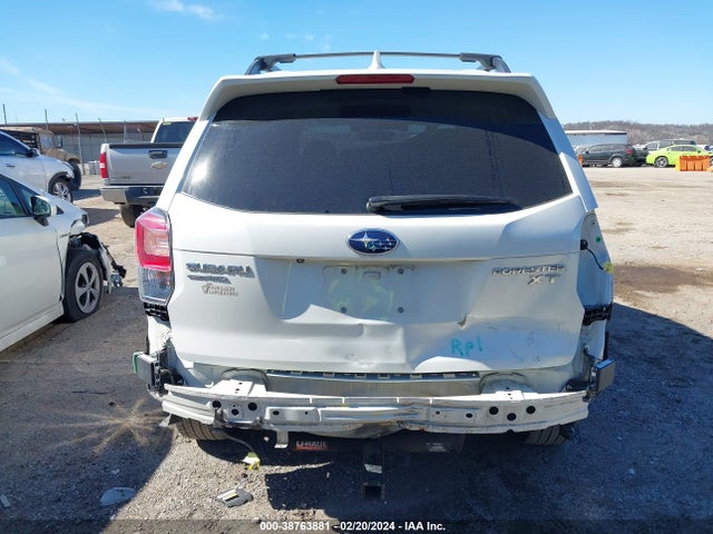 Subaru Forester 2.0xt Touring 2018 JF2SJGWC9JH473576 Image 17