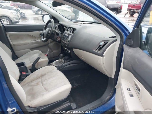 JA4AP3AU9HZ004696 Mitsubishi Outlander Sport 2.0 Es