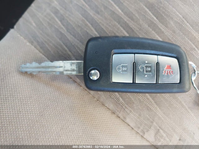 Nissan ROGUE S 2017 JN8AT2MV0HW275829 Image 11