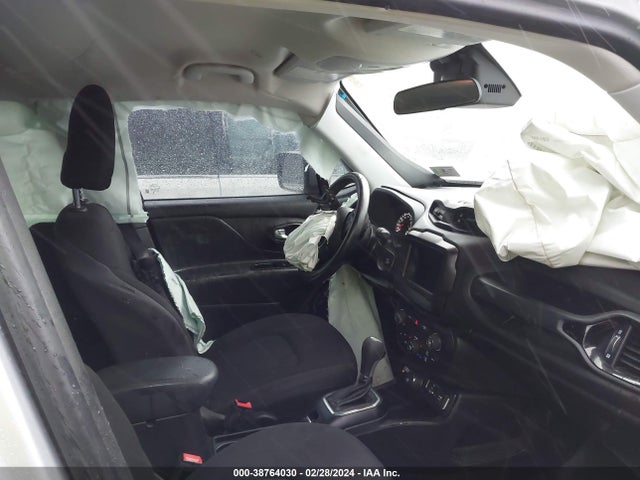 ZACNJBBB2KPJ88334 Jeep Renegade Altitude 4x4