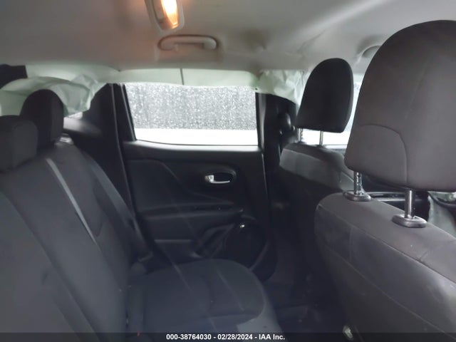 ZACNJBBB2KPJ88334 Jeep Renegade Altitude 4x4