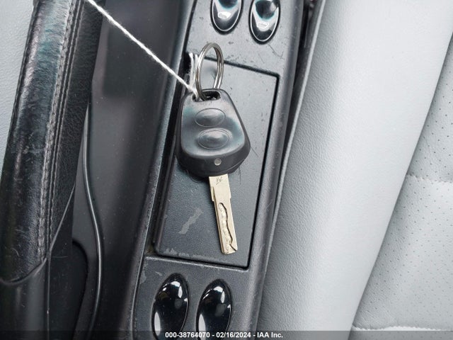 2000 PORSCHE BOXSTER WP0CA2986YU628311 Photo 10