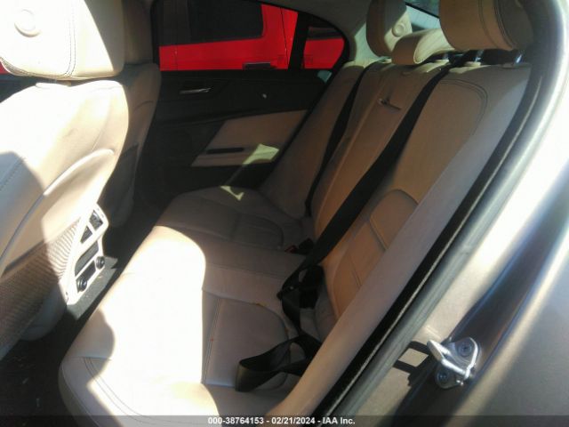 SAJAE4BG7HA969468 Jaguar Xe 25t Prestige