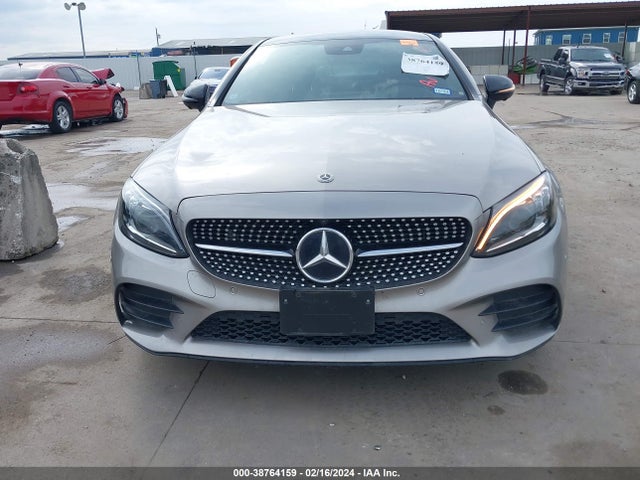 WDDWJ8DB1KF857015 Mercedes-Benz C 300