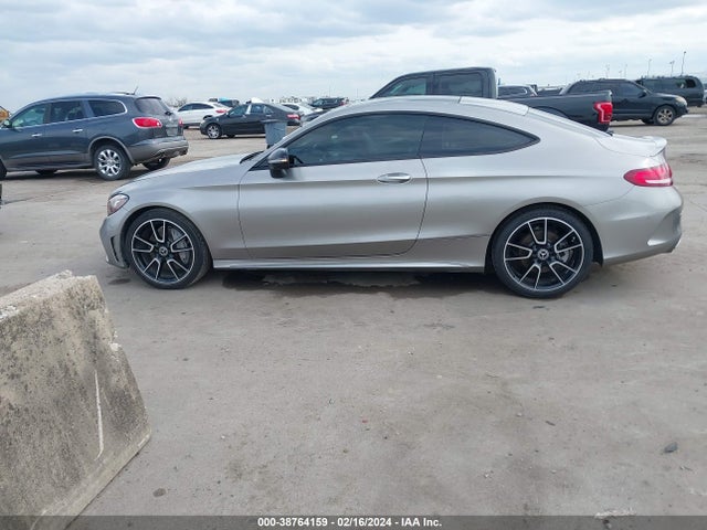 WDDWJ8DB1KF857015 Mercedes-Benz C 300