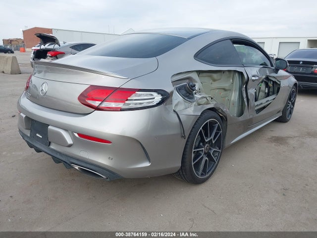 WDDWJ8DB1KF857015 Mercedes-Benz C 300