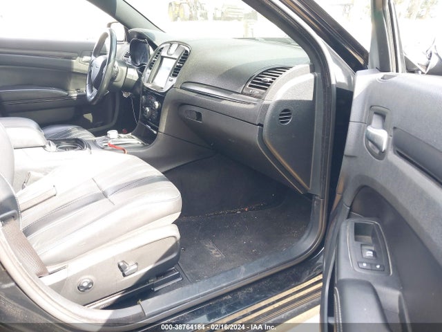 Chrysler 300 300s 2015 2C3CCABT6FH743420 Image 5