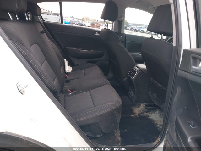 KIA Sportage Lx 2022 KNDPMCAC4N7962037 Image 8