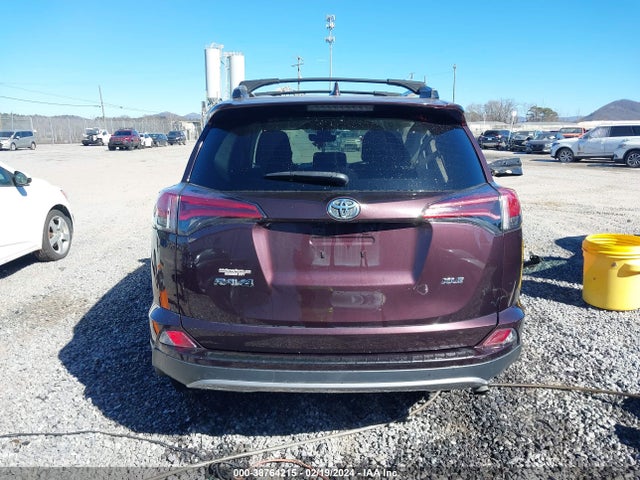 Toyota Rav4 Xle 2018 2T3WFREV8JW497782 Image 16