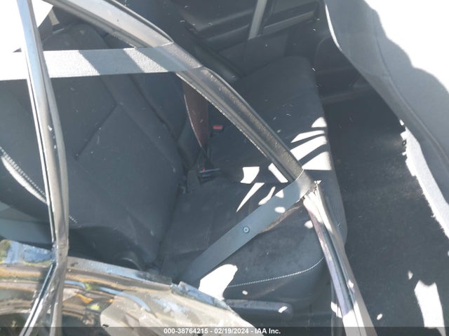Toyota Rav4 Xle 2018 2T3WFREV8JW497782 Image 8