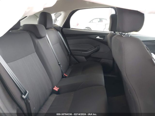 1FADP3K25HL219727 Ford FOCUS SE