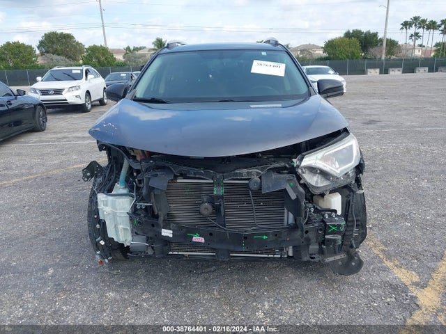 Toyota RAV4 LE 2016 JTMZFREV2GJ061014 Image 13